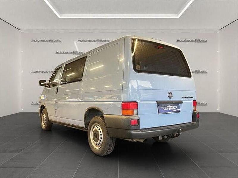 Gebraucht VW T4 84 PS (61 kW) 1999 Blau Van