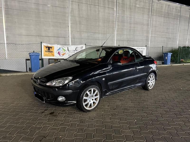 Schwarz Gebraucht 2001 Peugeot 206 CC Cabrio | 1.100 € (Superpreis) - Bild 1/4