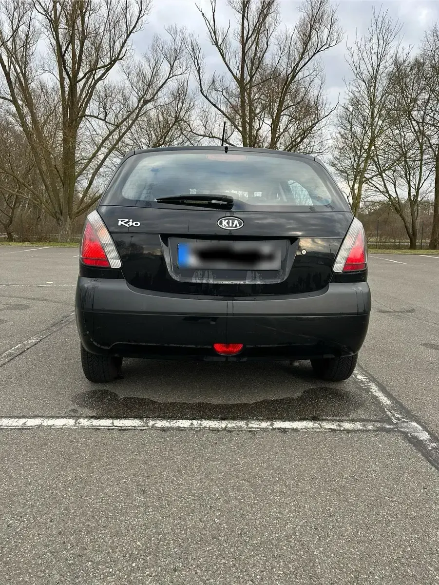 Gebraucht Kia Rio 99 PS (72 kW) 2009 Schwarz Kleinwagen