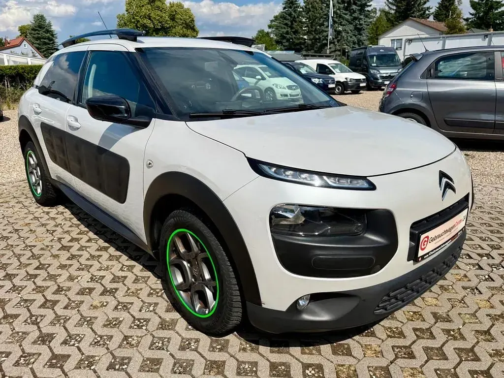 Gebraucht Citroën C4 Cactus Shine 110 PS (80 kW) 2017 Weiß Kleinwagen