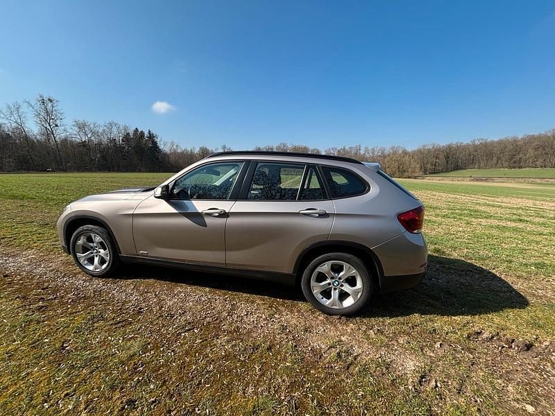 Gebraucht BMW X1 143 PS (105 kW) 2014 Silber SUV
