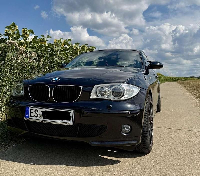 Gebraucht BMW 118 129 PS (94 kW) 2007 Schwarz Kleinwagen