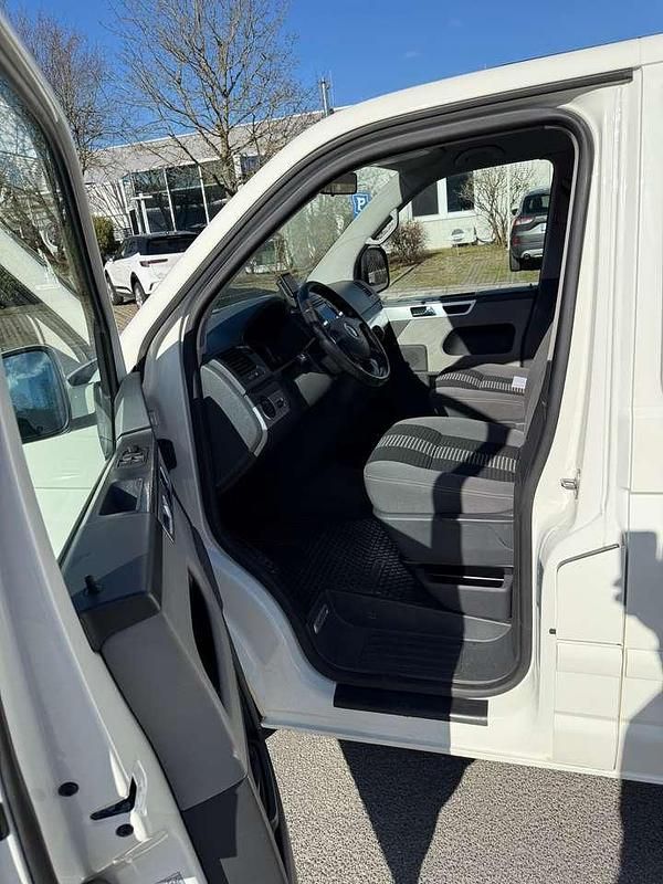 Gebraucht VW Multivan United 174 PS (127 kW) 2008 Weiß Van / Kleinbus