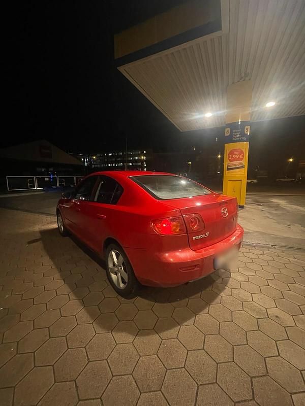 Gebraucht Mazda 3 105 PS (77 kW) 2004 Rot Limousine