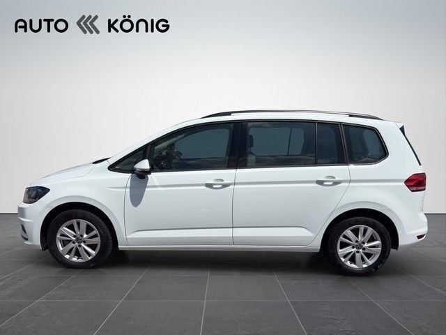 Gebraucht VW Touran Comfortline 150 PS (110 kW) 2024 Weiß Van / Kleinbus