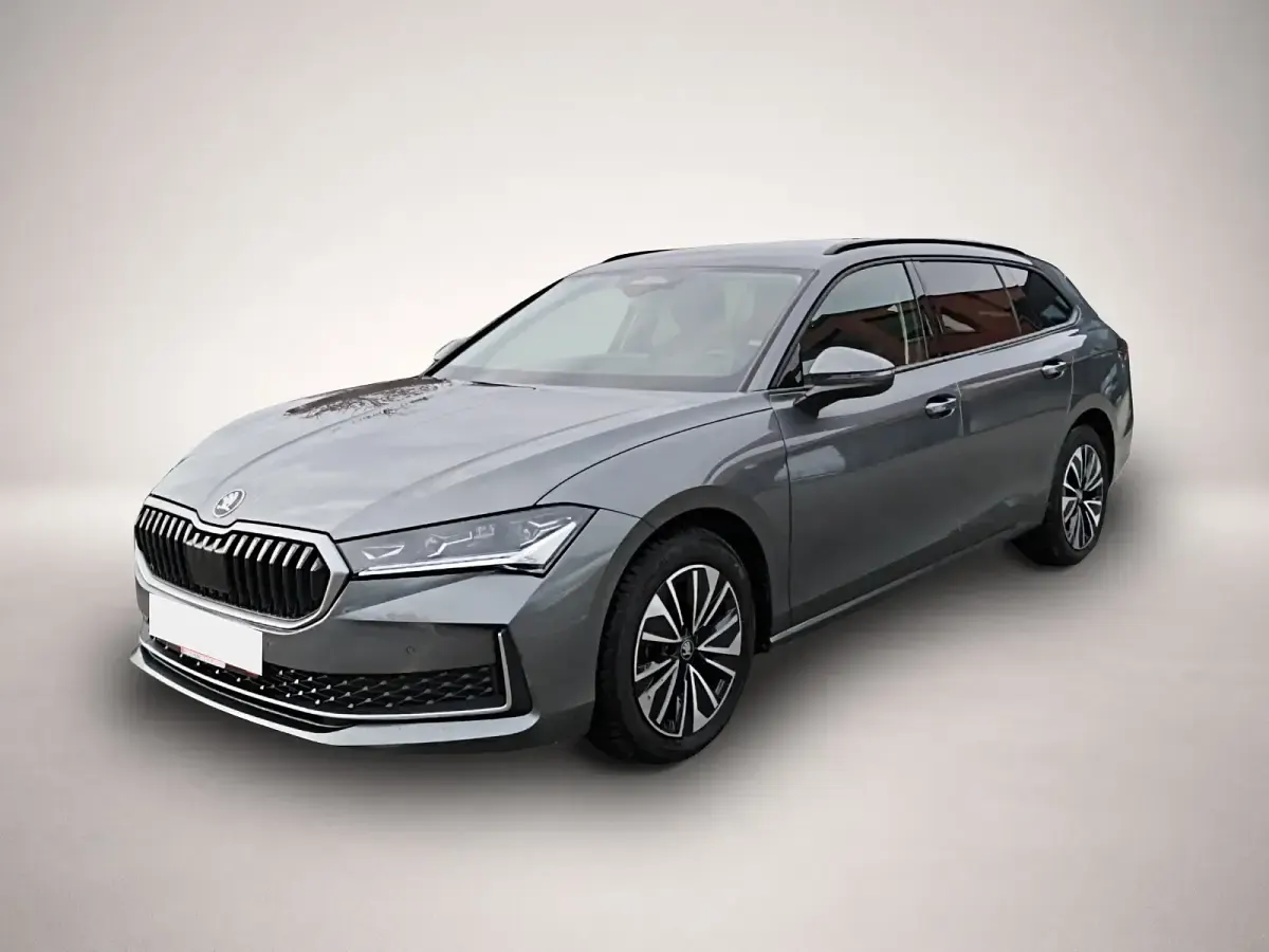Gebraucht Skoda Superb Selection 150 PS (110 kW) 2025 Kombi