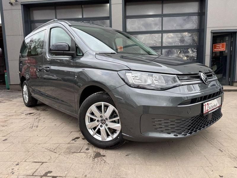 Grau Gebraucht 2024 VW Caddy Maxi Life Van / Kleinbus | 33.499 € (Superpreis) - Bild 1/4