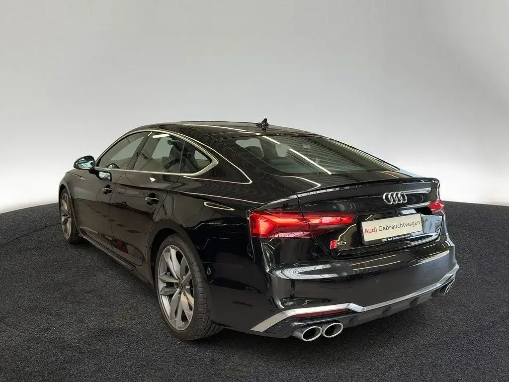 Gebraucht Audi S5 Sportback Ambiente 341 PS (250 kW) 2022 Mythosschwarz metallic Kleinwagen