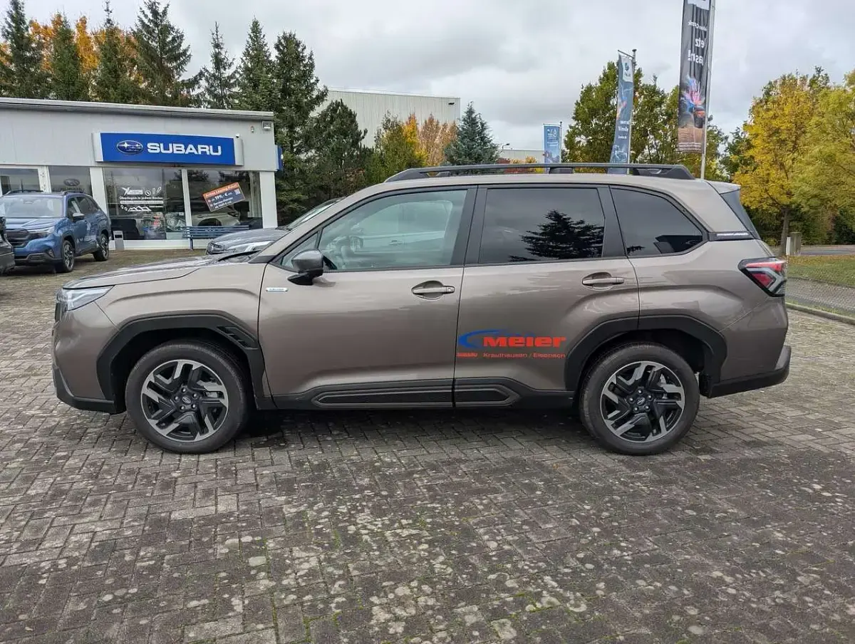 Gebraucht Subaru Forester Exclusive+ 136 PS (100 kW) 2025 Brilliant bronze SUV