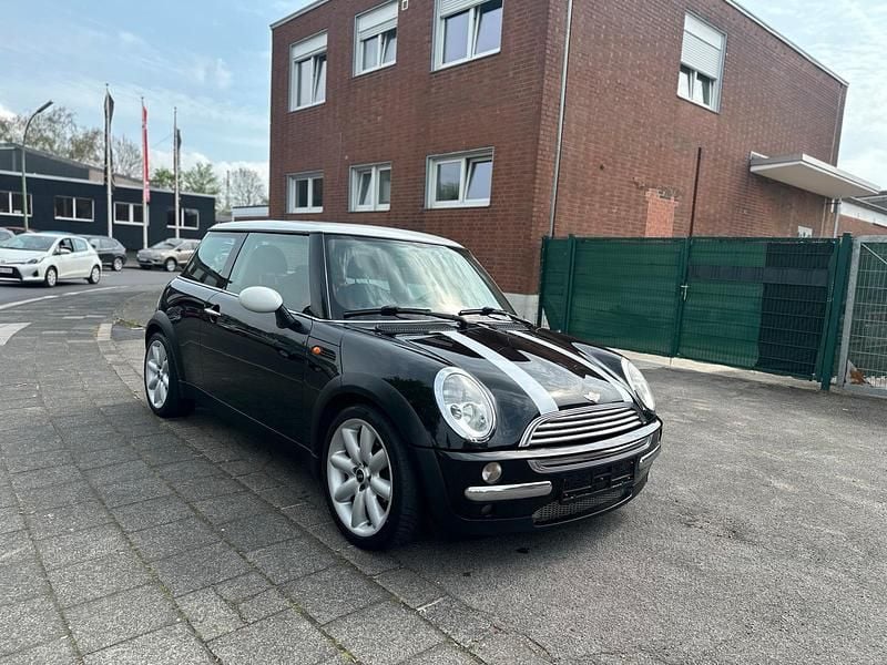Gebraucht Mini Cooper 115 PS (84 kW) 2004 Schwarz Kleinwagen