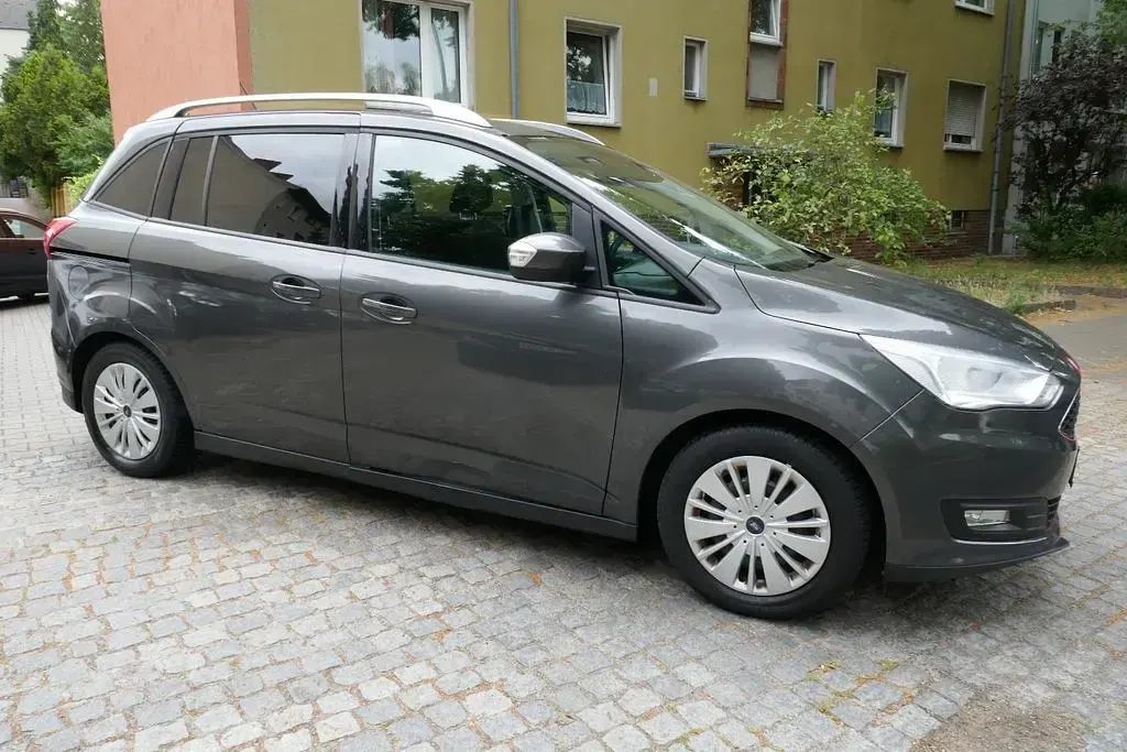 Gebraucht Ford Grand C-Max Trend 125 PS (91 kW) 2018 Grau Van / Kleinbus