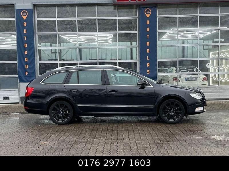 Gebraucht Skoda Superb Elegance 160 PS (117 kW) 2010 Schwarz Kombi