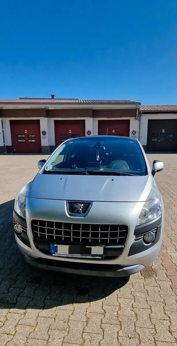 Gebraucht Peugeot 3008 156 PS (114 kW) 2012 Grau Kombi
