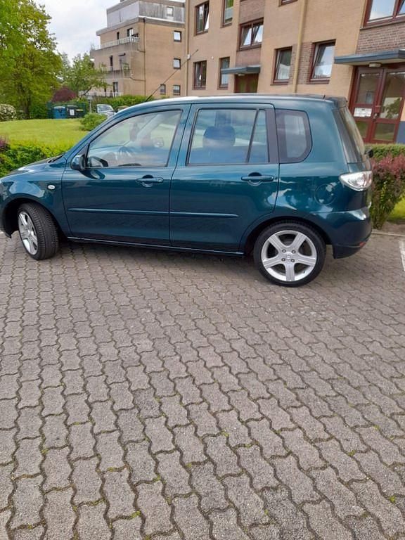 Second-hand Mazda 2 Active 80 CP (58 kW) 2007 Verde Hatchback