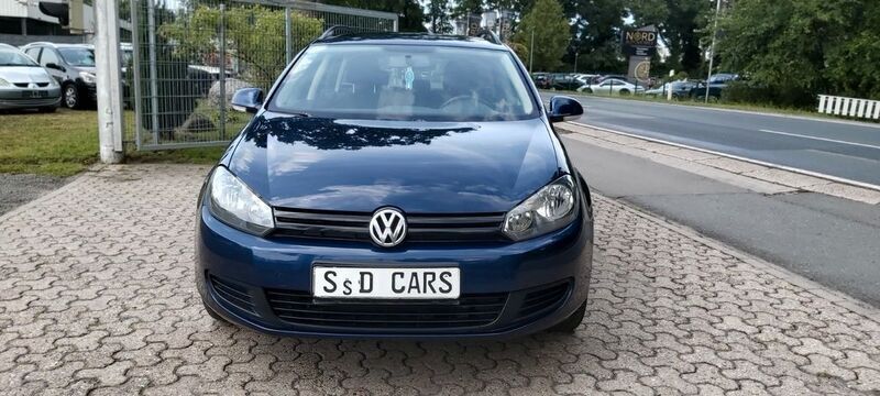 Blau Gebraucht 2011 VW Golf VI Trendline Kombi | 4.199 € (Etwas zu teuer) - Bild 1/4