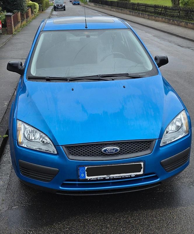 Second-hand Ford Focus 100 CP (73 kW) 2006 Albastru Berlinǎ