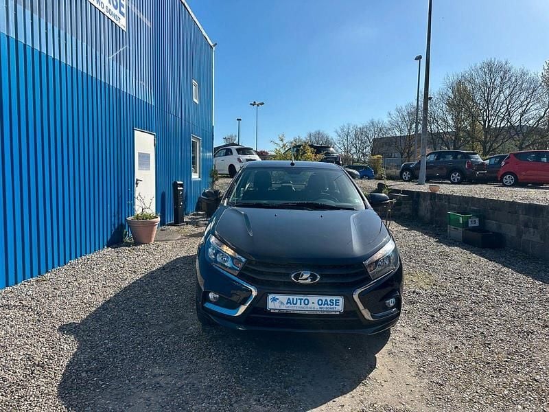 Second-hand Lada Vesta 102 CP (75 kW) 2018 Negru Berlinǎ