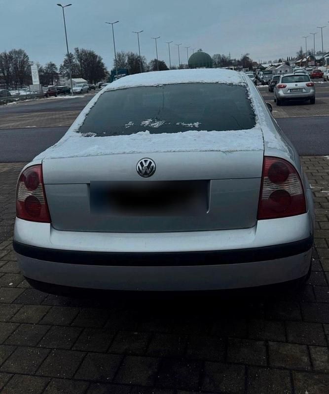 Gebraucht VW Passat 102 PS (75 kW) 2002 Silber Limousine
