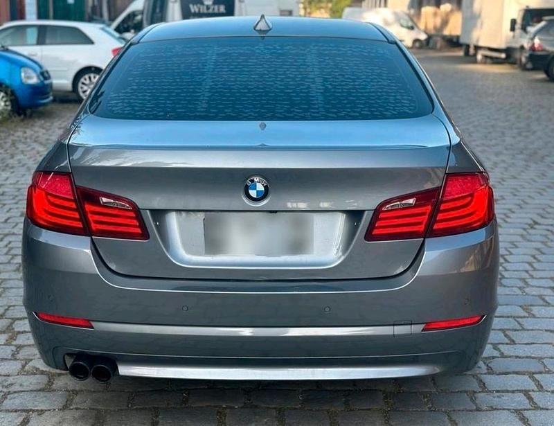 Second-hand BMW 528 254 CP (186 kW) 2010 Gri Berlinǎ