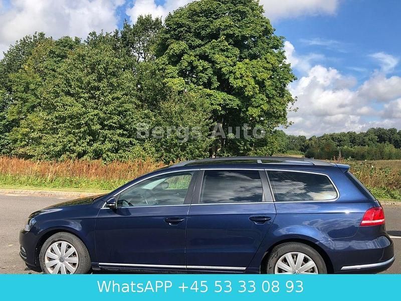 Gebraucht VW Passat 140 PS (102 kW) 2014 Blau Limousine