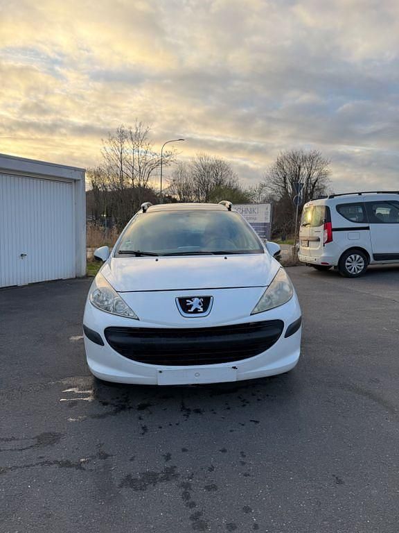 Gebraucht Peugeot 207 109 PS (80 kW) 2007 Weiß Kombi