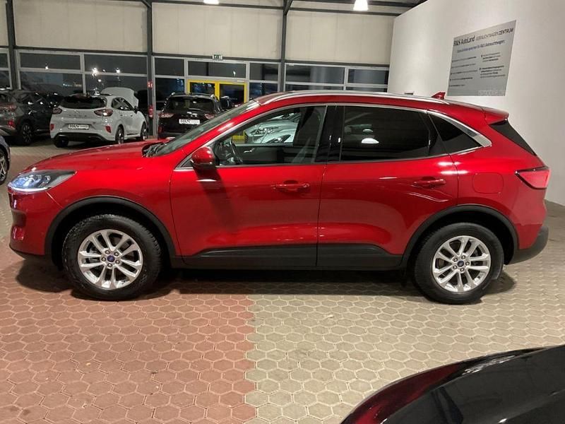 Gebraucht Ford Kuga Titanium 190 PS (139 kW) 2021 Rot SUV