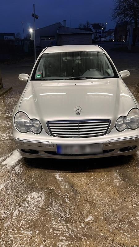 Gebraucht Mercedes C240 170 PS (125 kW) 2002 Silber Limousine