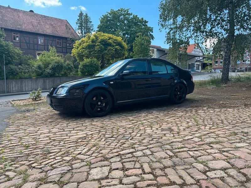 Gebraucht VW Bora Highline 179 PS (131 kW) 2004 Schwarz Limousine