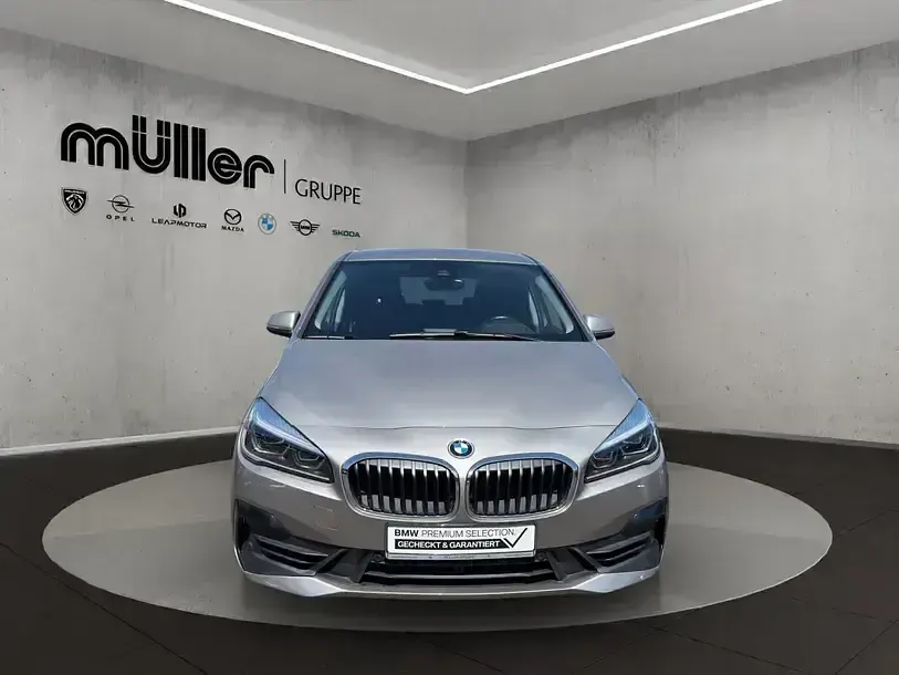 Gebraucht BMW 225 Active Tourer Advantage 220 PS (161 kW) 2021 Kaschmirsilber Van / Kleinbus