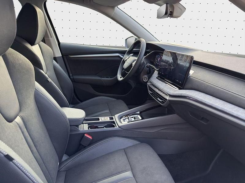 Neu Skoda Octavia Tour 150 PS (110 kW) 2025 Schwarzmagic perleffekt Kombi
