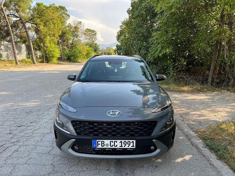Gebraucht Hyundai Kona Trend 105 PS (77 kW) 2022 Grau SUV