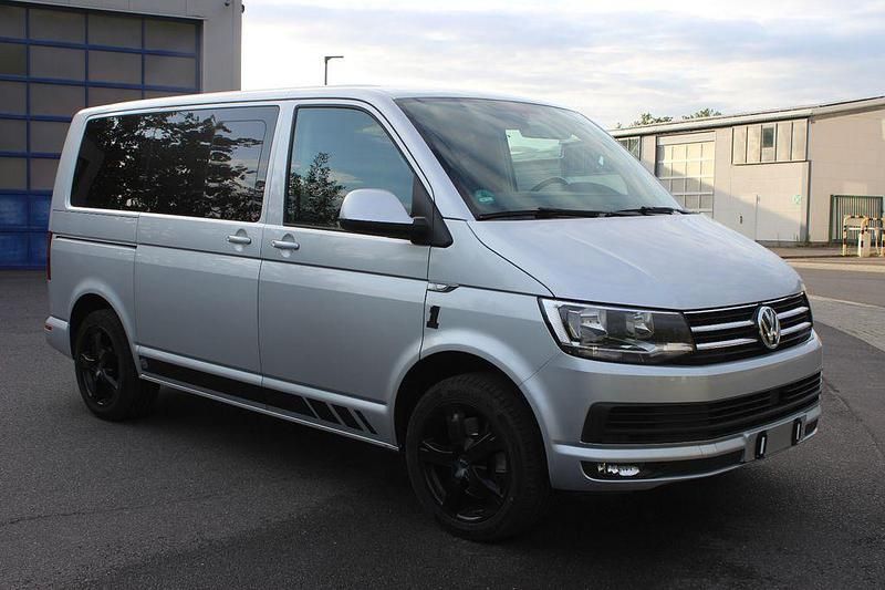 Silber Gebraucht 2017 VW Multivan Van | 25.000 € (Superpreis) - Bild 1/4