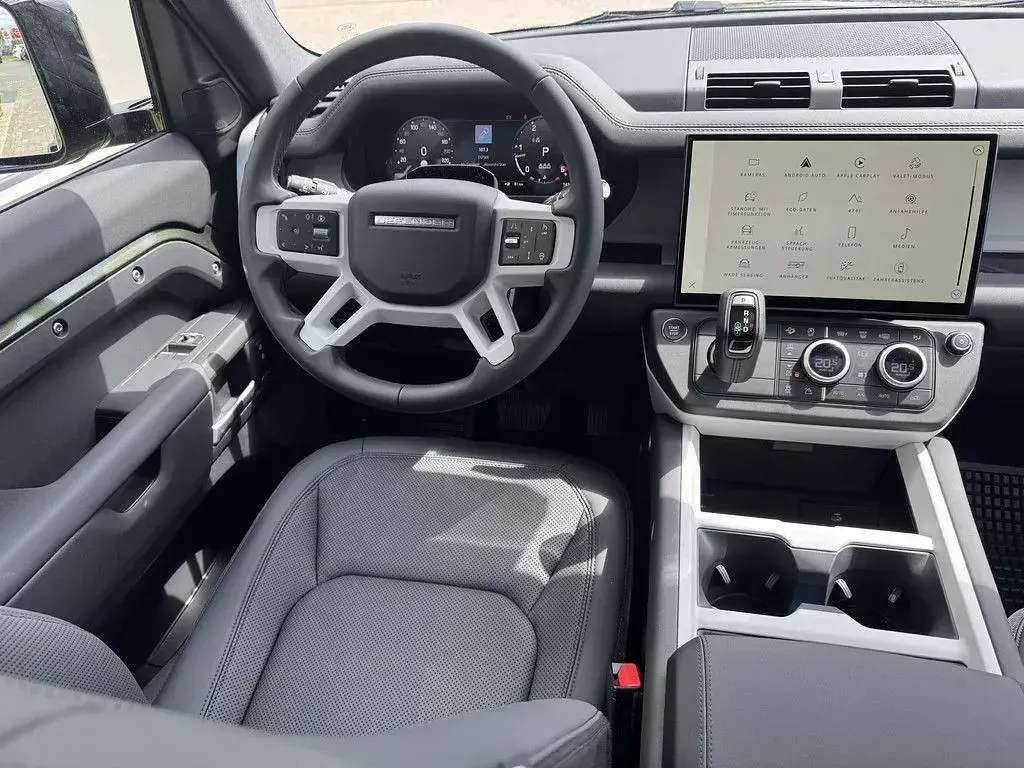 Gebraucht Land Rover Defender S 249 PS (183 kW) 2026 Woolstone green gloss SUV