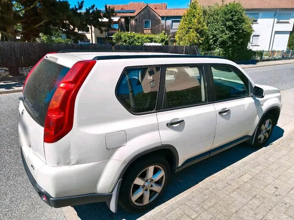 Gebraucht Nissan X-Trail 150 PS (110 kW) 2010 Weiß SUV