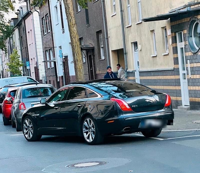 Gebraucht Jaguar XJ 275 PS (202 kW) 2011 Schwarz Limousine