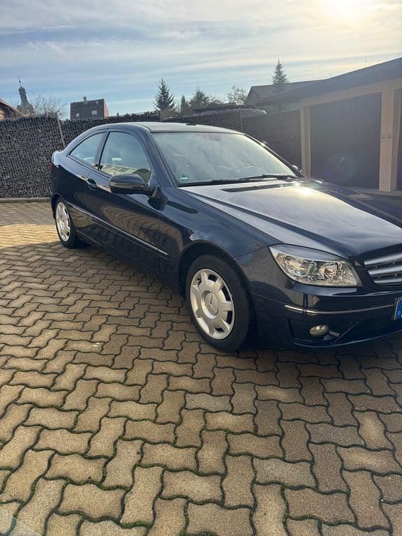 Gebraucht Mercedes CLC180 143 PS (105 kW) 2009 Blau Kleinwagen