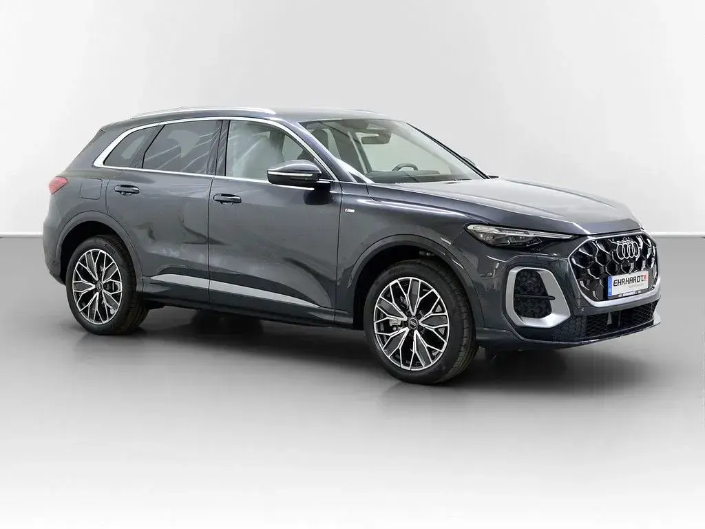 Gebraucht Audi Q5 S-Line 204 PS (150 kW) 2026 Grau SUV