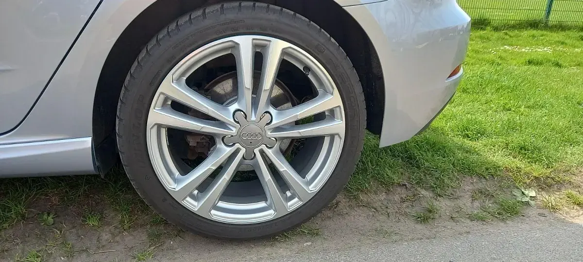 Gebraucht Audi e-tron Ambiente 204 PS (150 kW) 2020 Silber SUV