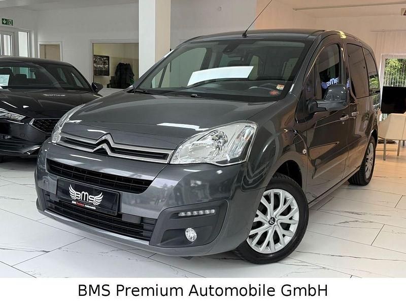 Grau Gebraucht 2016 Citroën Berlingo SELECTION Van / Kleinbus | 8.475 € (Fairer Preis) - Bild 1/4