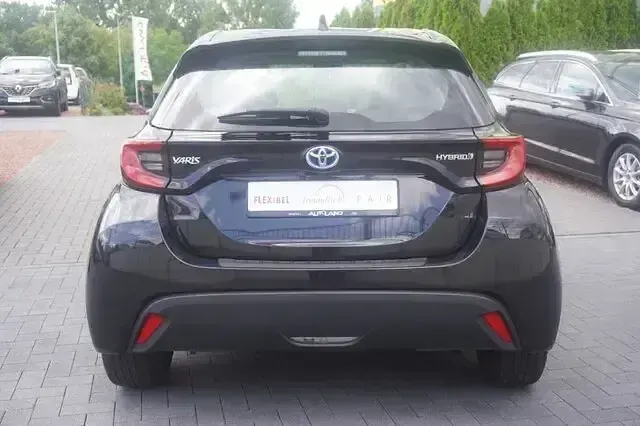 Gebraucht Toyota Yaris Team 116 PS (85 kW) 2022 Schwarz Kleinwagen