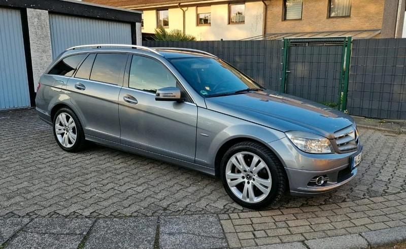 Gebraucht Mercedes C200 184 PS (135 kW) 2009 Grau Kombi