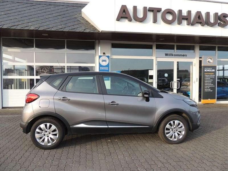 Gebraucht Renault Captur Experience 90 PS (66 kW) 2016 Grau kng + schwarz gne SUV