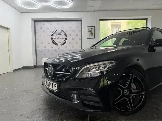 Gebraucht Mercedes C200 AMG 333 PS (244 kW) 2018 Schwarz/baltic black Kombi