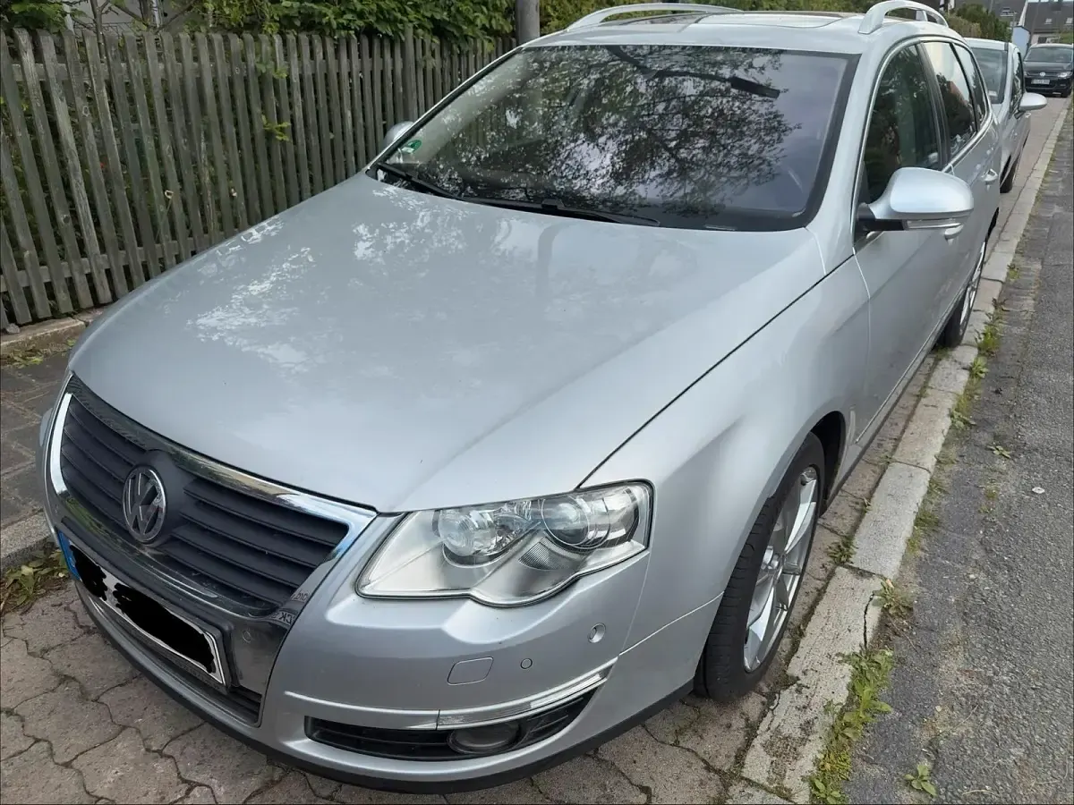 Gebraucht VW Passat 160 PS (117 kW) 2009 Silber Kombi