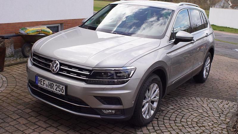 Gebraucht VW Tiguan 190 PS (139 kW) 2019 Silber SUV
