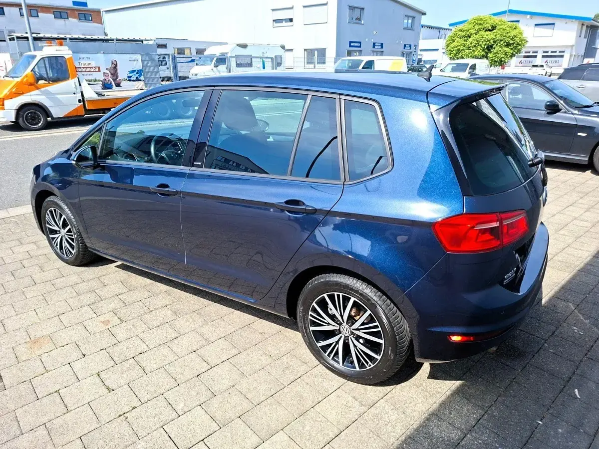 Gebraucht VW Golf Sportsvan Allstar 110 PS (80 kW) 2016 Blau Van / Kleinbus