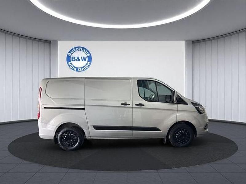 Gebraucht Ford Transit Custom 131 PS (96 kW) 2022 Silber Van / Kleinbus
