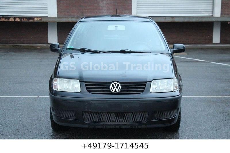 Gebraucht VW Polo 60 PS (44 kW) 2001 Schwarz Kleinwagen