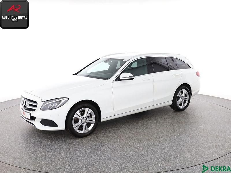 Weiß Gebraucht 2015 Mercedes C180 Avantgarde Kombi | 17.880 € (Guter Preis) - Bild 1/4
