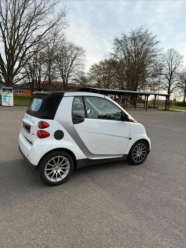 Gebraucht Smart ForTwo Cabrio 71 PS (52 kW) 2010 Weiß Cabrio